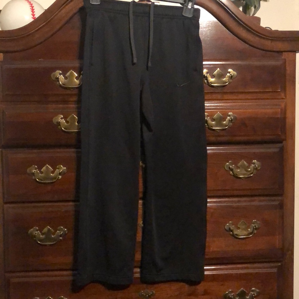 Boys Nike Therma Fit pants